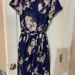 Yumi Kim dress floral lined.Mock wrap around with tie attached to back of dress